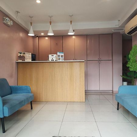 Glory Hotel Cubao Кесон-Сити Экстерьер фото